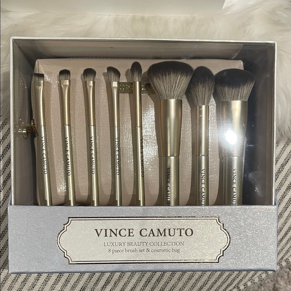 Vince Camuto Gold Brush Set with Cosmetic Bag